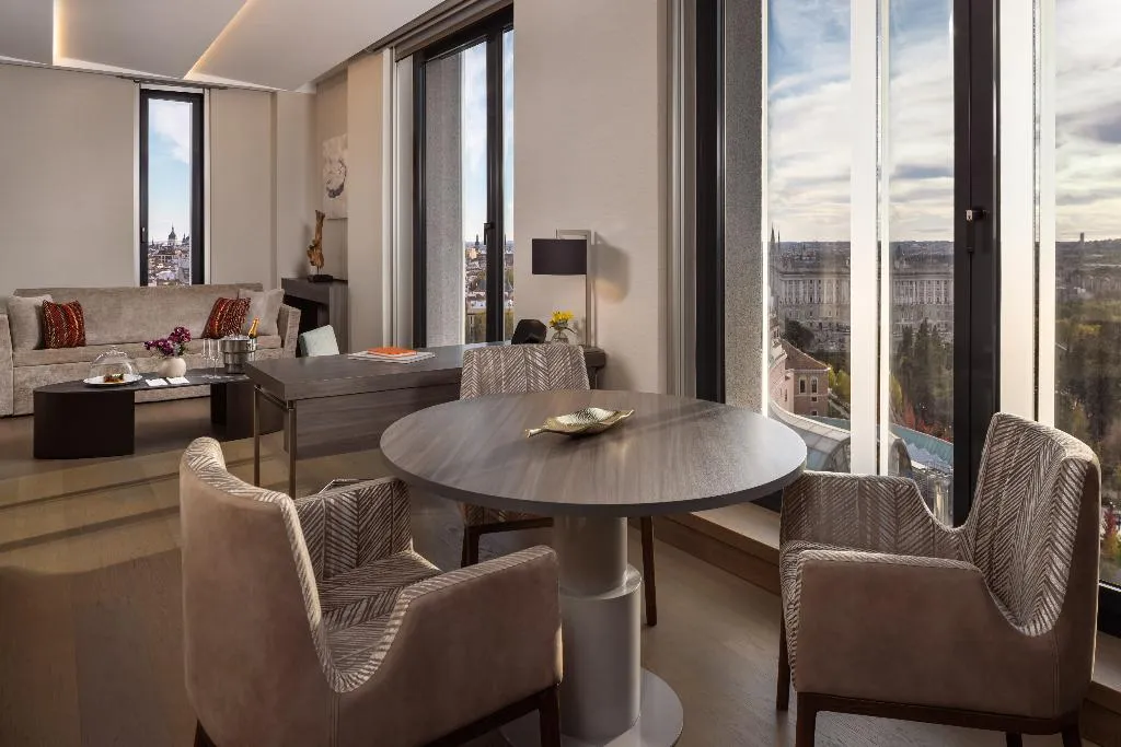 SUITE CAPACITY 1 Room, VP Plaza España Design, Madrid