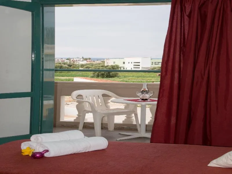 Room, Theoni Apartments, Crete