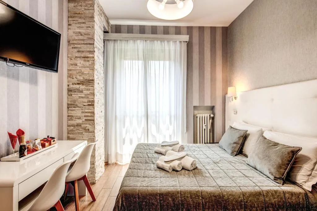 Double or Twin STANDARD Room, Santamaggiore, Rome