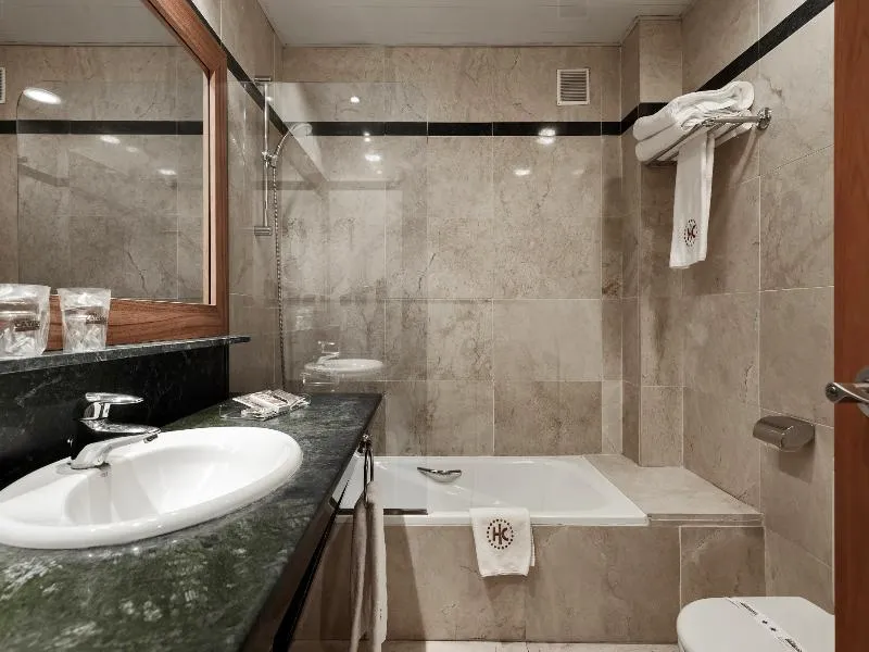 DOUBLE STANDARD Room, Catalonia Puerta del Sol, Madrid
