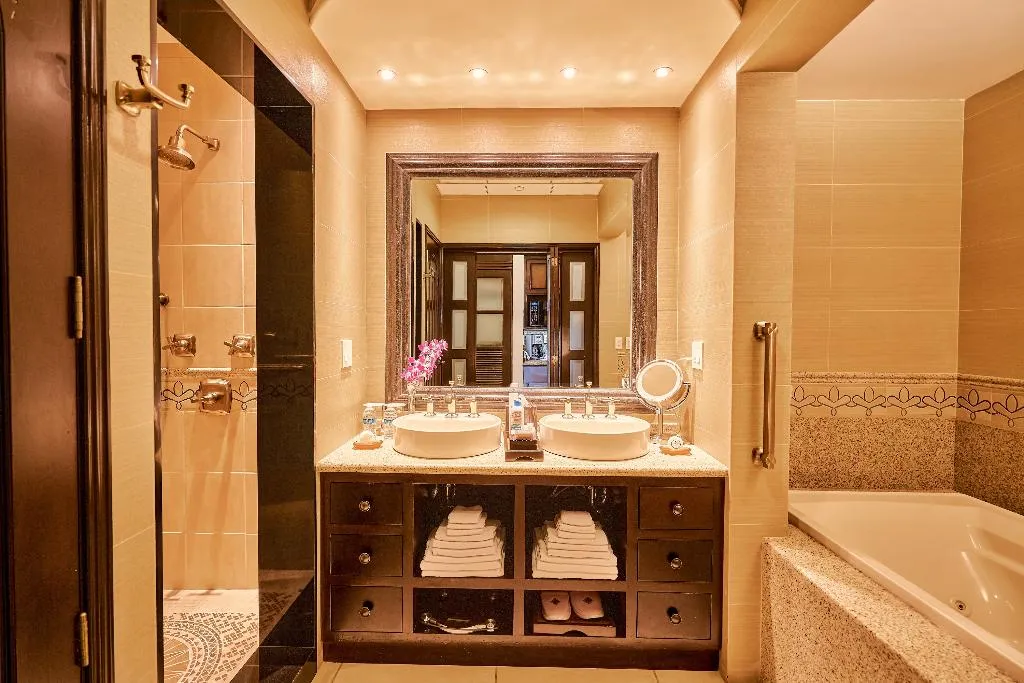 JUNIOR SUITE BEACH FRONT Room, Holiday Inn Club Vacations Grand Residences All In, Cancun Area