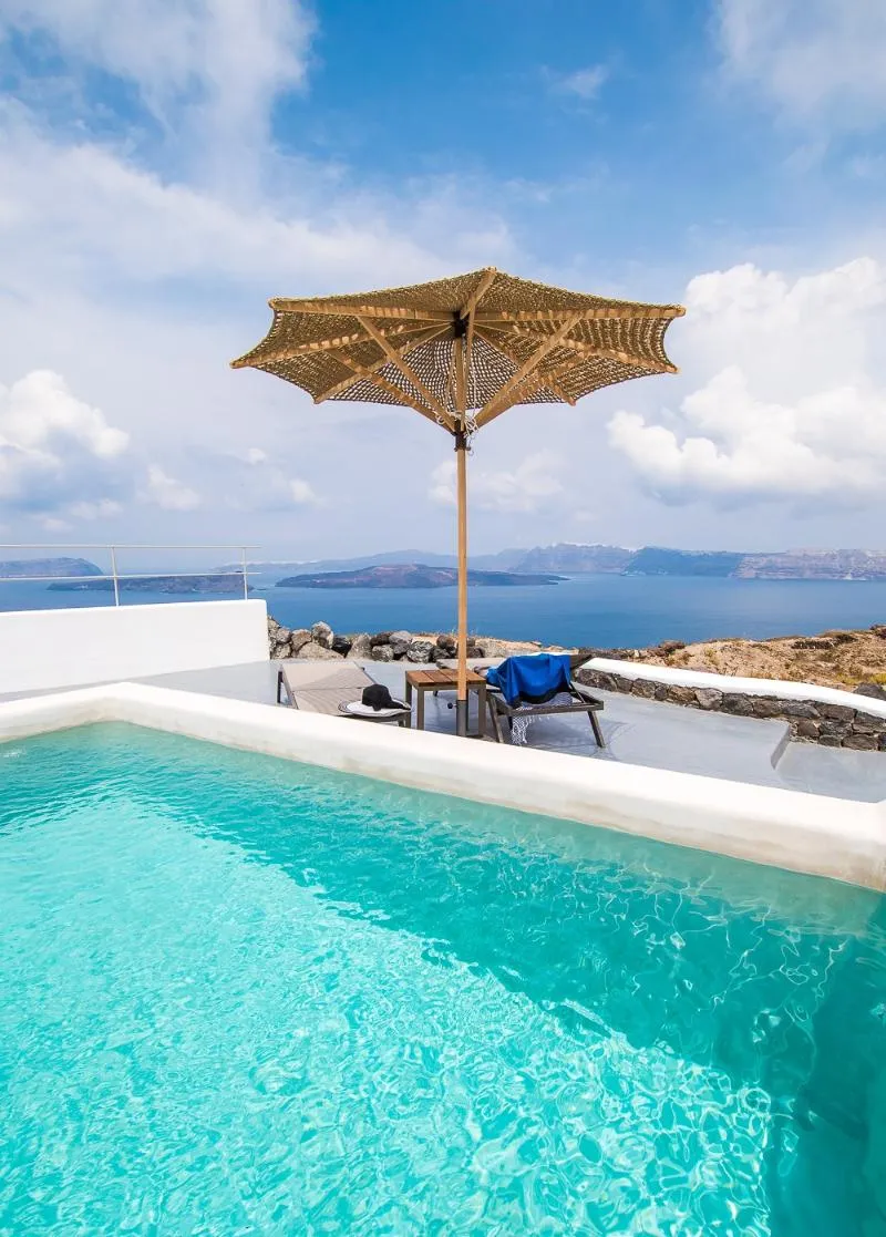 HOUSE WITH PRIVATE POOL Room, Cape 9, Santorini