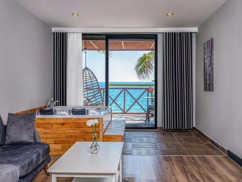 Adora Calma Beach Hotel 16 Adult Only, Antalya