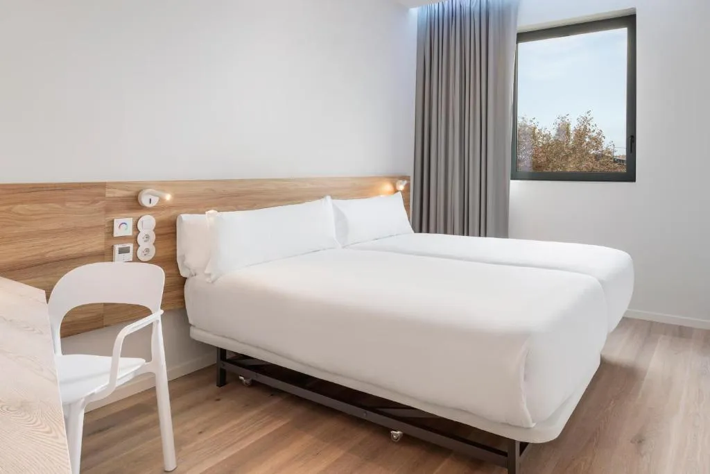 TWIN STANDARD Room, B&B Hotel Lisboa Oeiras, Lisbon