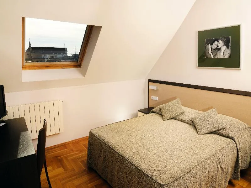 Room, Praga 1, Prague