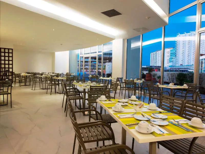 Restaurant, Krystal Urban Cancún & Beach Club, Cancun Area
