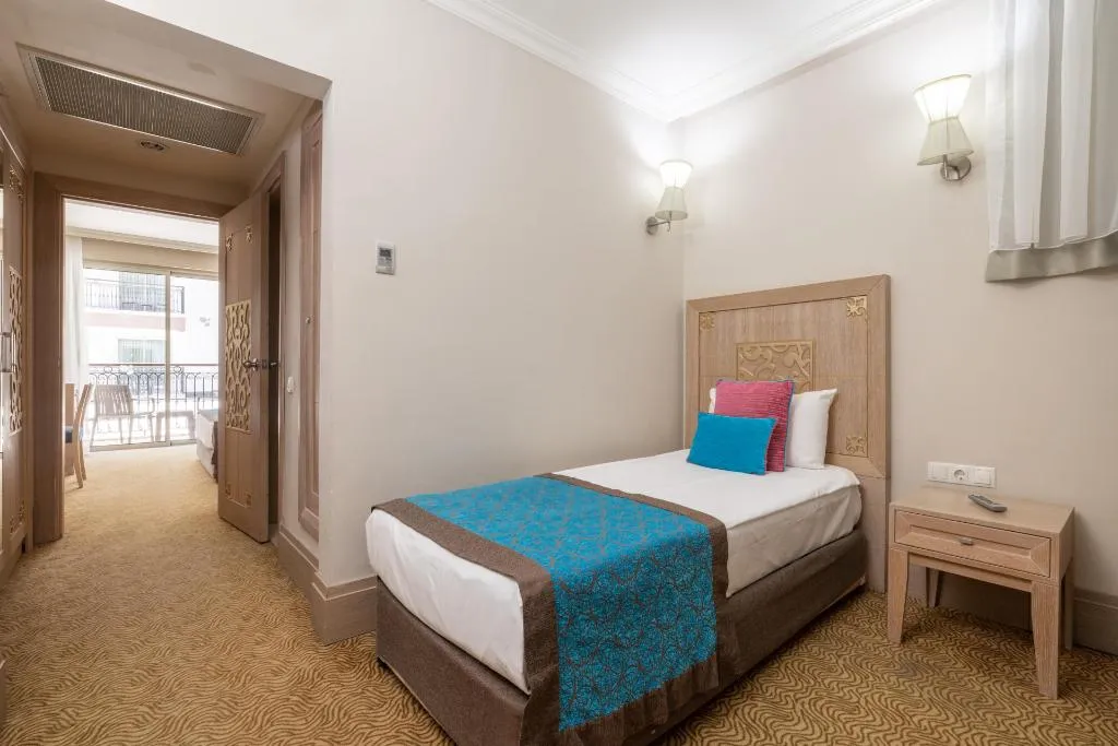 Room, Crystal Family Comfort Collection, Antalya