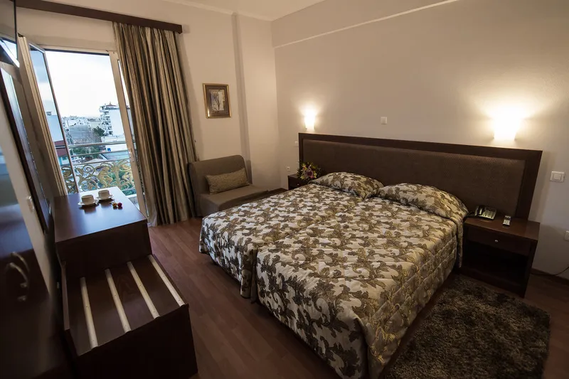 Room, Olympos, Santorini