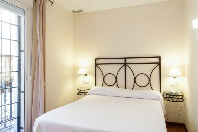 Room, Apartamentos Murillo, Seville