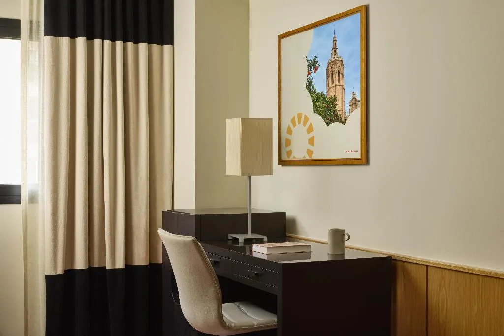 TRIPLE STANDARD Room, iStay by NH Ciudad de Valencia Hotel, Valencia