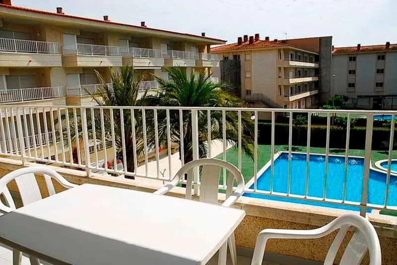 APARTMENT CAPACITY 6 THREE BEDROOM Room, Blaumar 2D, Costa Brava