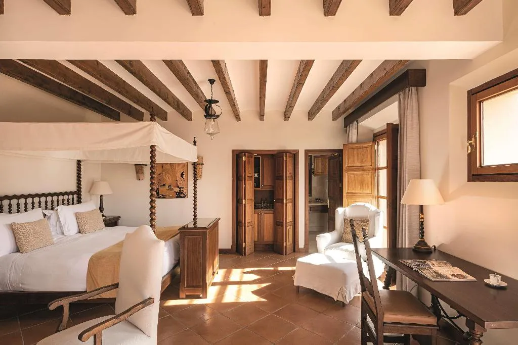 JUNIOR SUITE EXECUTIVE Room, La Residencia, A Belmond Hotel, Mallorca, Majorca