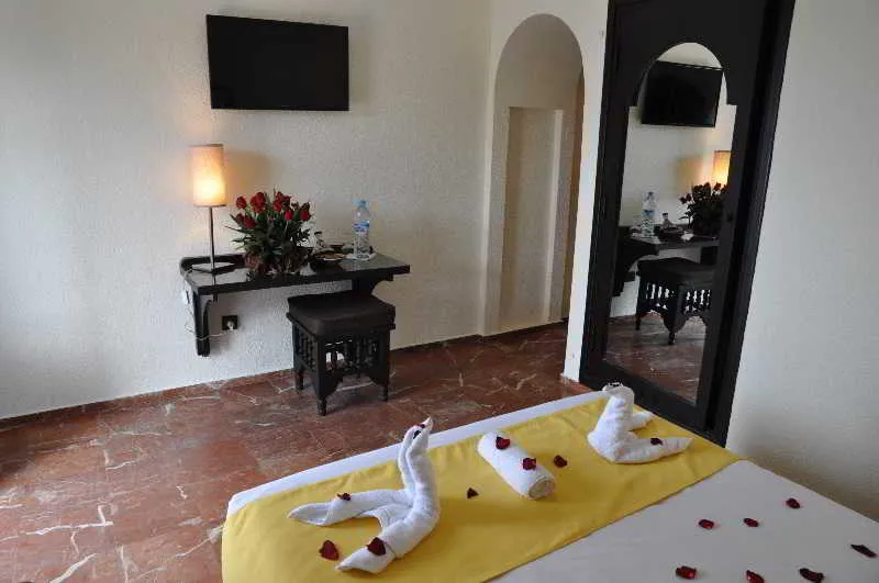 Room, Les Omayades, Agadir