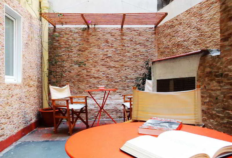 Terrace, La Isla Hostal, Barcelona