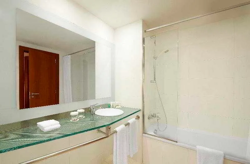 Room, Four Points by Sheraton Barcelona Diagonal, Barcelona