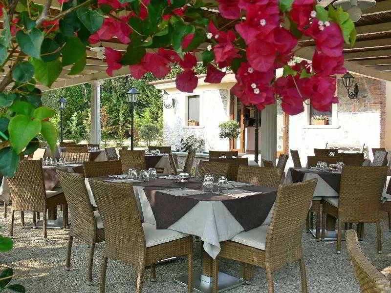 Restaurant, Villamirella, Naples