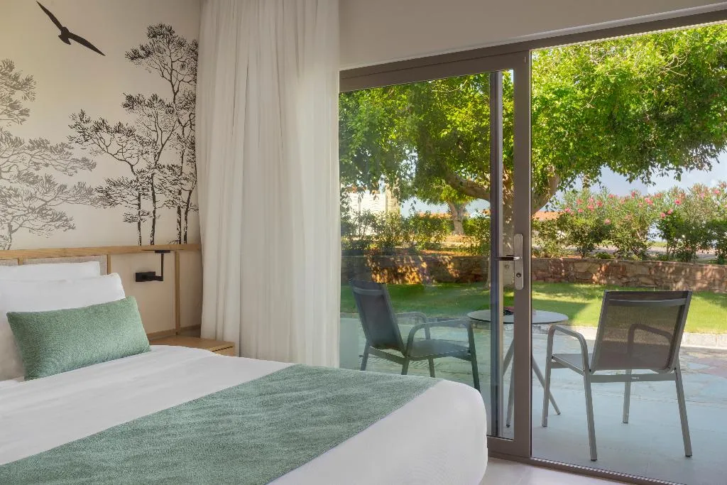 Double or Twin GARDEN VIEW Room, Iberostar Waves Creta Panorama & Mare, Crete