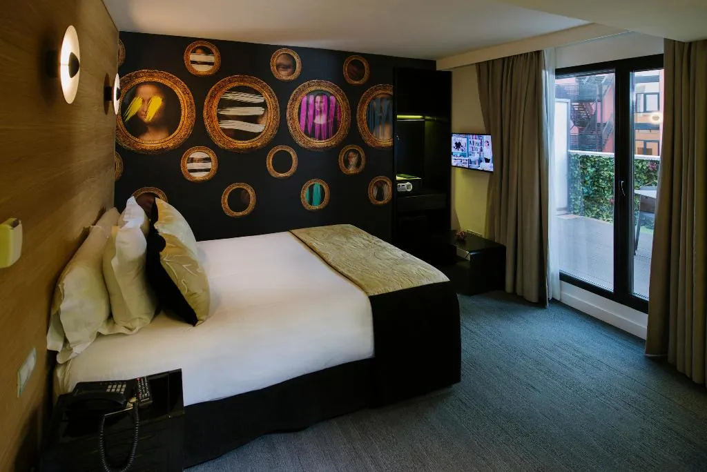 Room, Mirador de Chamartin, Madrid