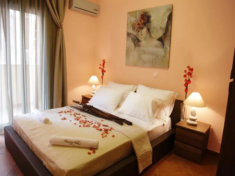 SUITE DELUXE WITH PRIVATE POOL Room, Kassandra Village Resort, Halkidiki