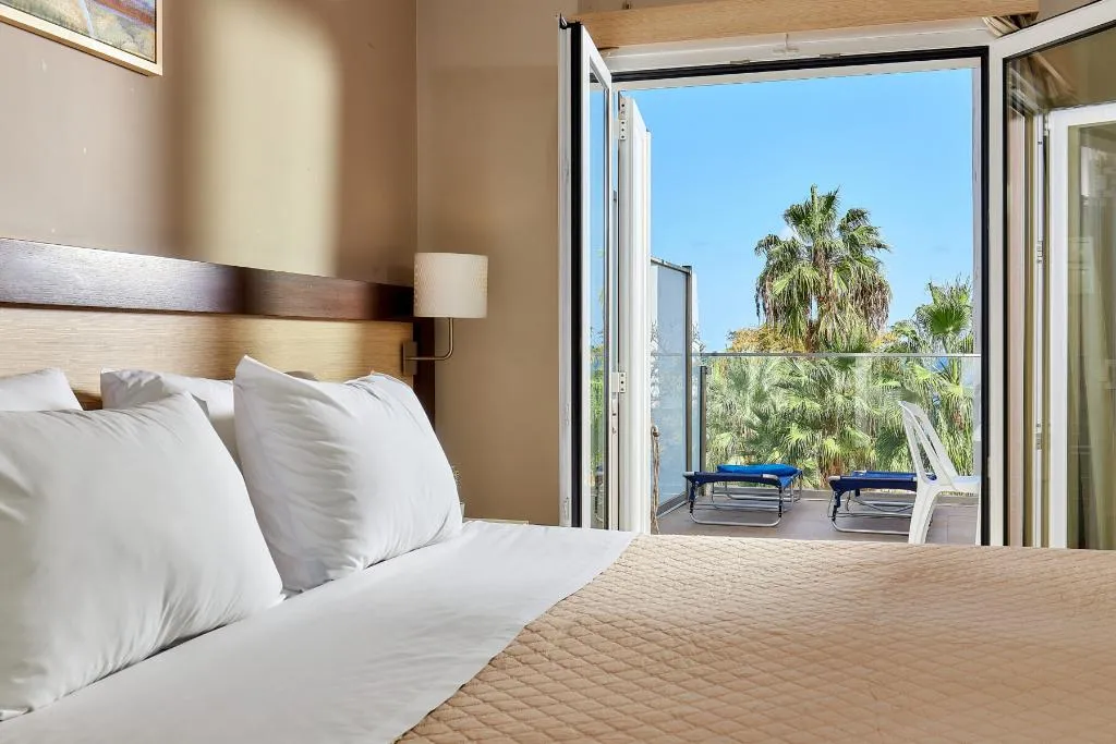 STUDIO DELUXE ONE BED Room, Dorian, Crete