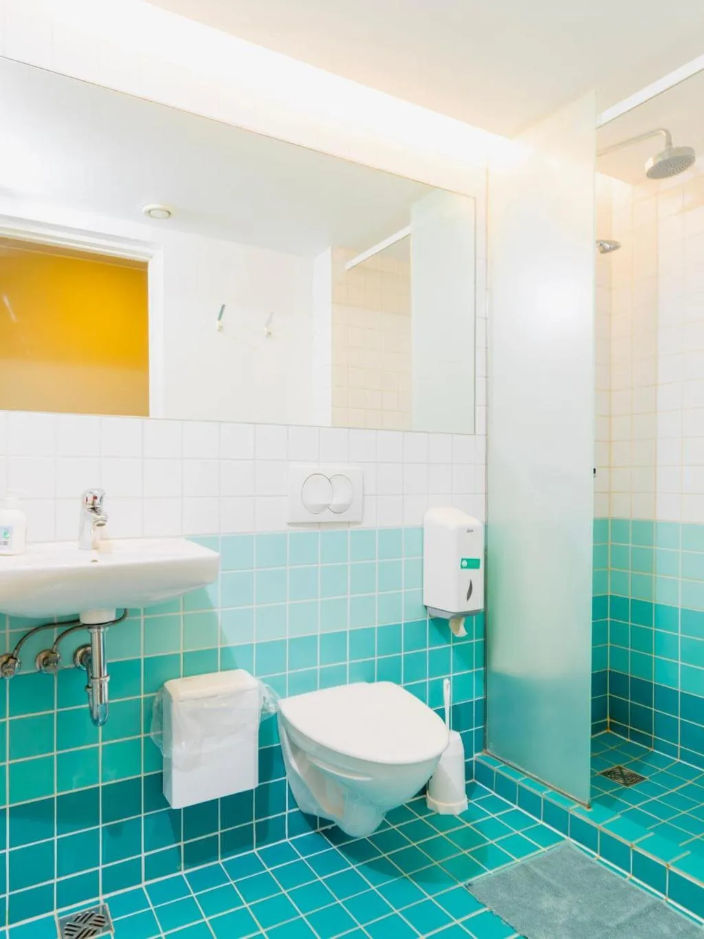 DOUBLE STANDARD Room, Loft Hostel, Reykjavik