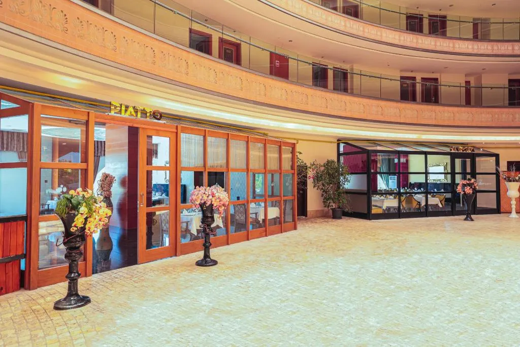 Restaurant, Crystal Prestige Pearl Collection, Antalya