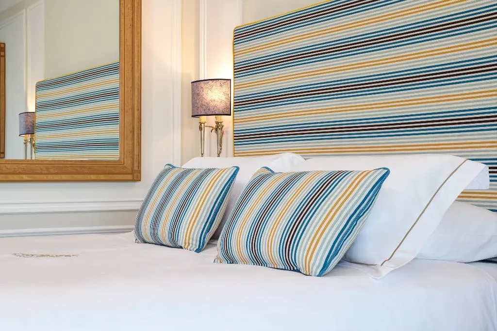 DOUBLE STANDARD Room, Grand Hotel Capodimonte, Naples