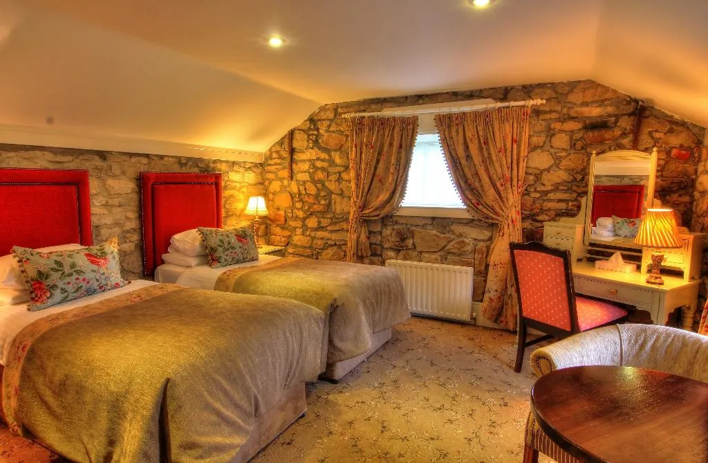 FAMILY ROOM STANDARD Room, Cabra Castle Hotel, Dublin