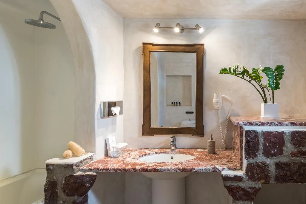 SUITE HONEYMOON Room, Fanari Villas, Santorini