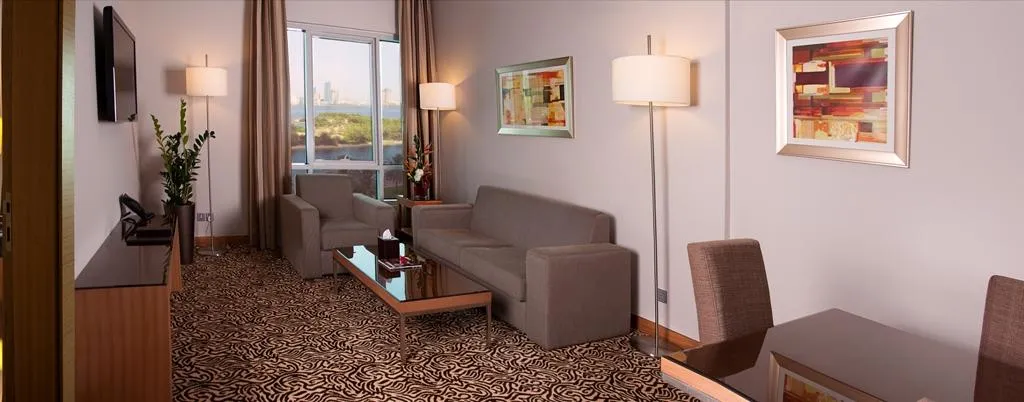 SUITE EXECUTIVE Room, Copthorne Hotel Sharjah, Dubai