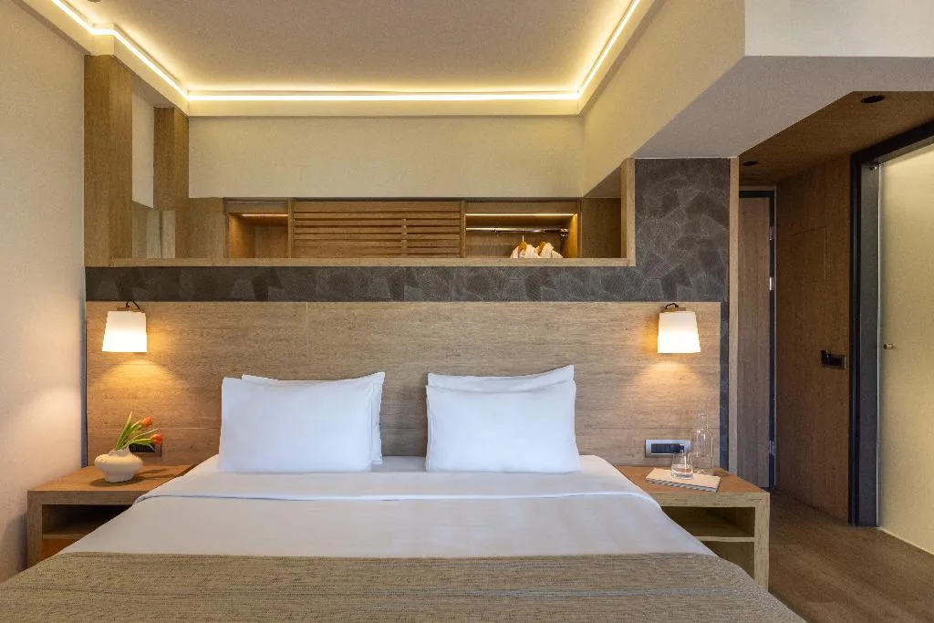 JUNIOR SUITE CAPACITY 3 Room, Golden Age of Athens, Athens