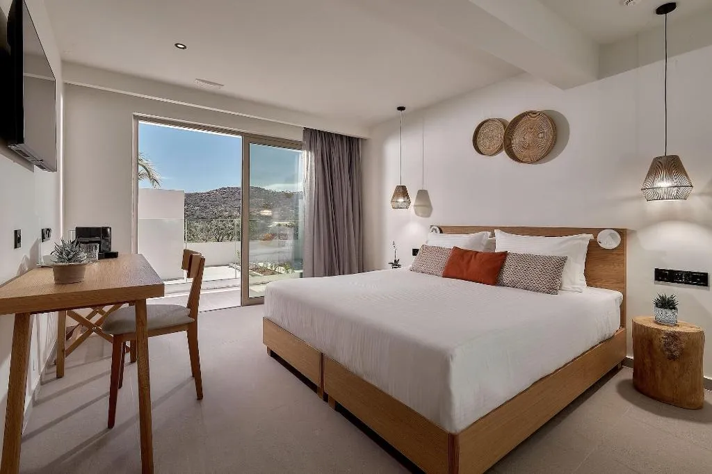 Room, Enorme Santanna Island, Crete