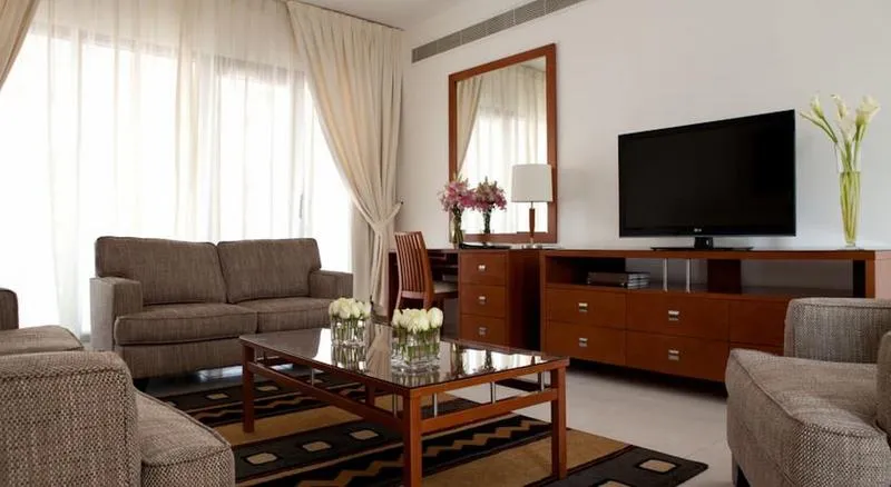 APARTMENT DELUXE TWO BEDROOM Room, Golden Sands Hotel Apartments, Dubai