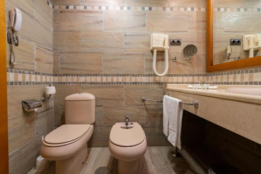 DOUBLE SINGLE USE WITH TERRACE Room, Silken Antequera Hills, Andalucia