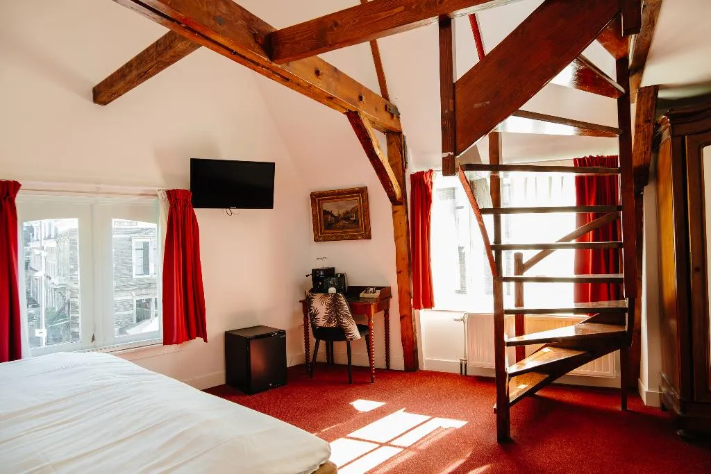 SUITE CLASSIC Room, Ambassador City Centre Hotel, Amsterdam