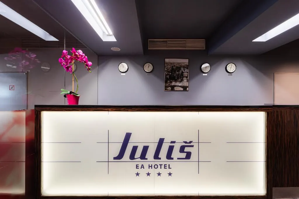 Lobby, EA Hotel Julis, Prague