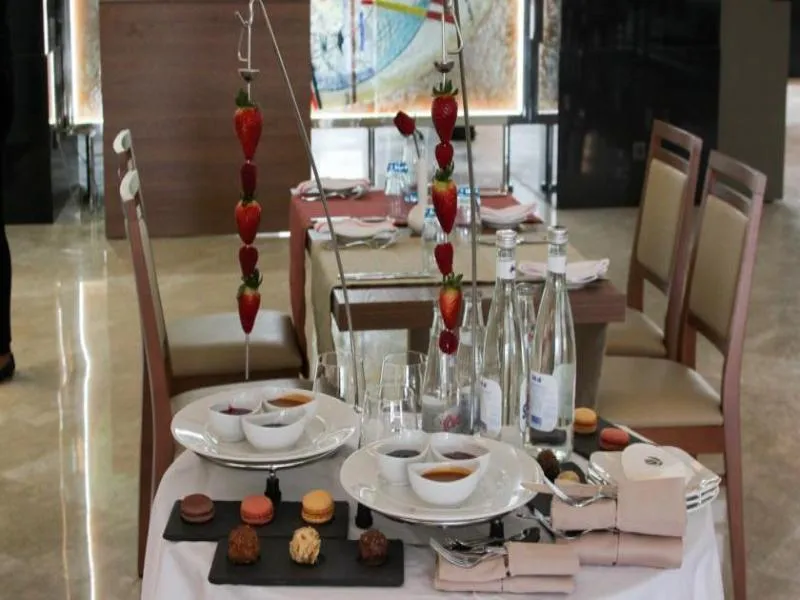 Restaurant, Royal Tulip City Center, Tangier