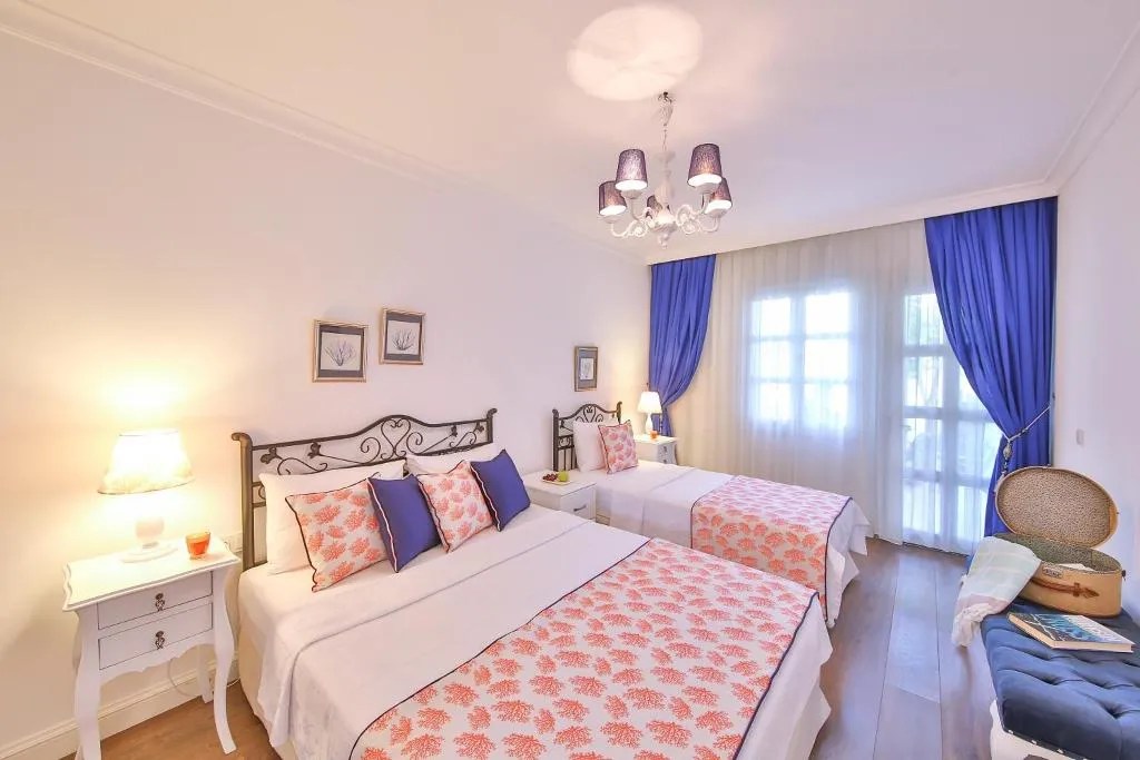 QUADRUPLE GARDEN VIEW Room, Alacati Sorf Hotel, Izmir