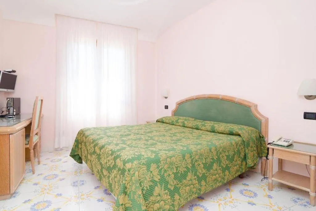 Double or Twin STANDARD Room, Terme Saint Raphael Hotel, Naples