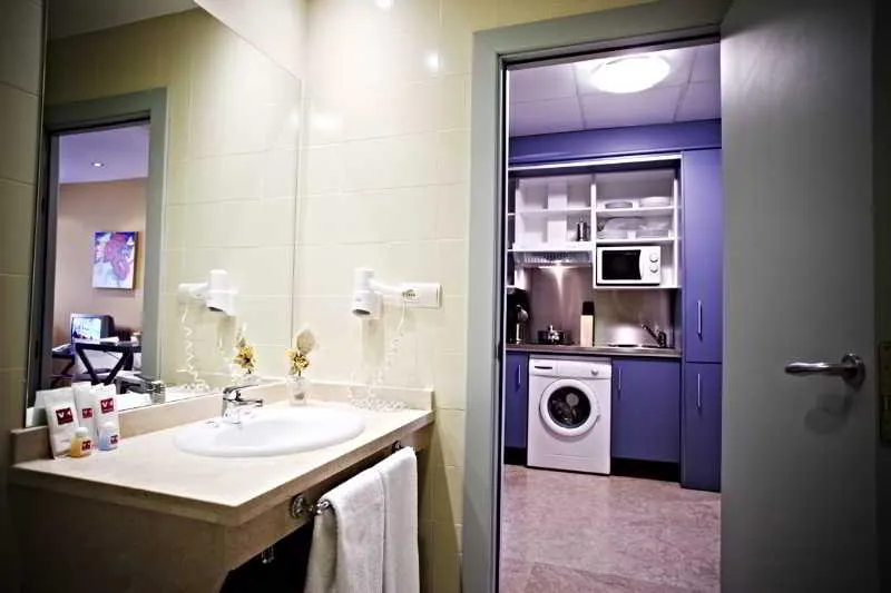 APARTMENT CAPACITY 3 Room, Vertice apartamentos Sevilla Aljarafe, Seville