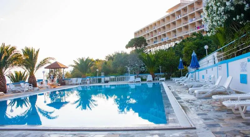 Pool, Pappas, Kalamata