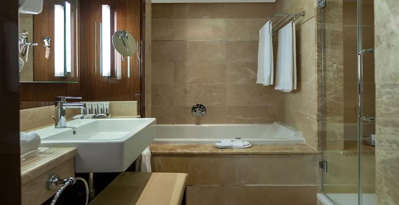 SUITE DELUXE Room, Radisson Blu Hotel & Convention Center, Tunisia