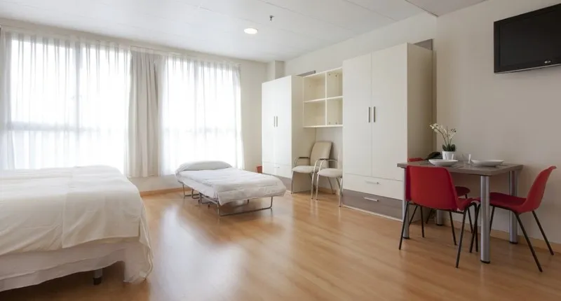 TRIPLE STANDARD Room, Vertice Roomspace Madrid, Madrid