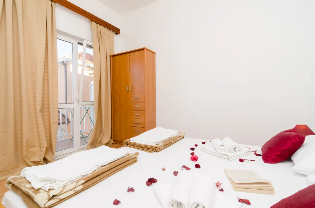 APARTMENT SEA VIEW WITH BALCONY Room, Apartments Senjo, Dubrovnik