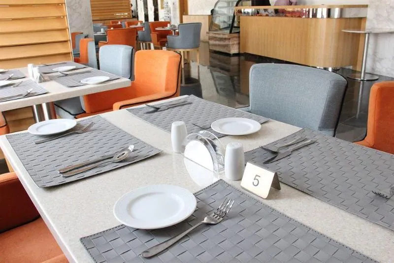 Restaurant, Grand Midwest Reve Hotel apartment, Dubai