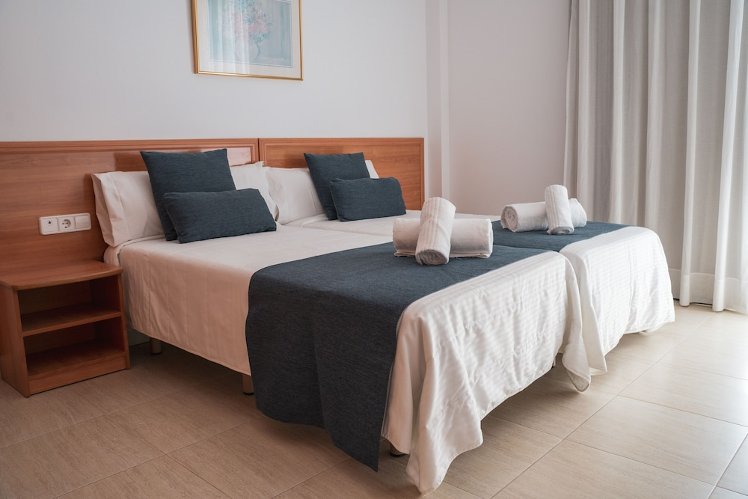 Beatrix 2000 - Caliu Apartments, Costa Brava