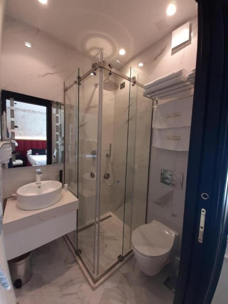 Kloest Hotel, Durres