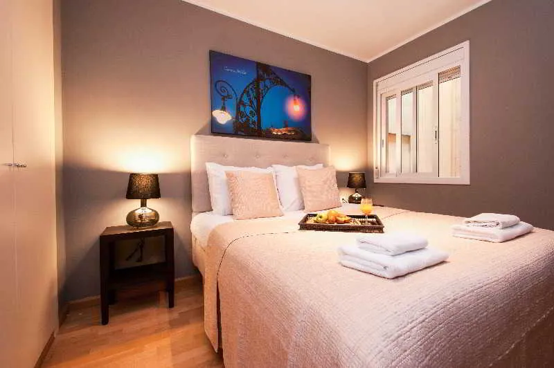Room, Paseo De Gracia Apartments, Barcelona