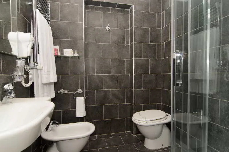 Room, Covo Degli Angioini, Naples