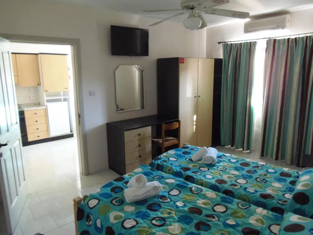 APARTMENT CAPACITY 3 ONE BEDROOM Room, White Dolphin Complex Hotel, Malta